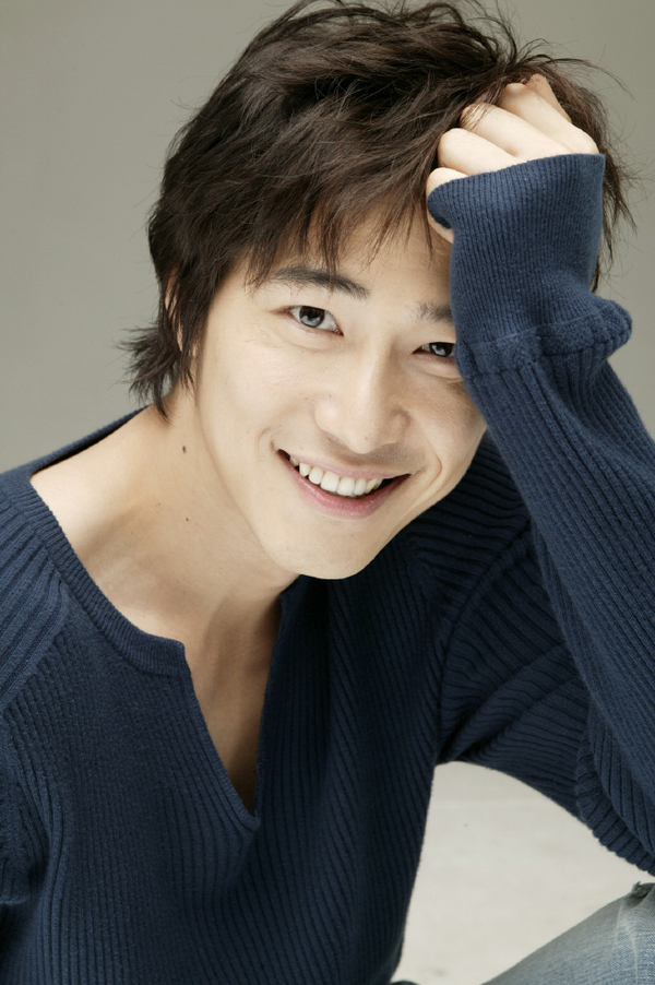 Kang Ji-Hwan